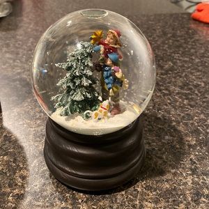 Snow globe